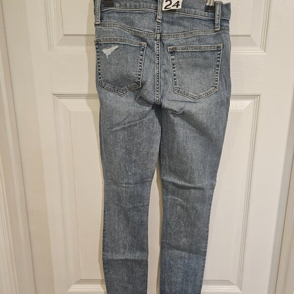 GAP WOMEN'S JEANS SIZE 24/00R UNIVERSAL JEGGING HIGH RISE NWT - Picture 2 of 3